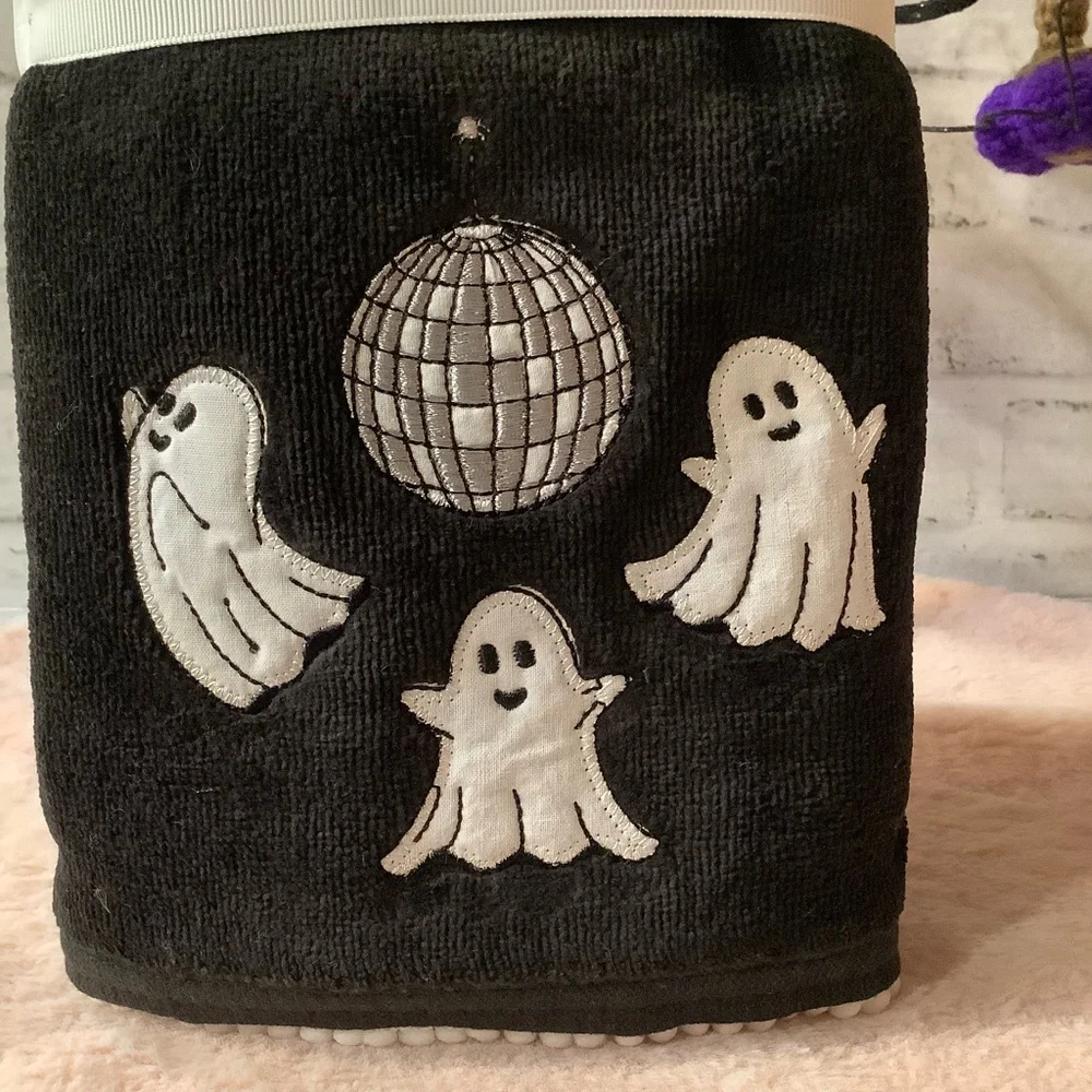 KASSADECOR Set Of 2 Disco Ghosts Hand Towels